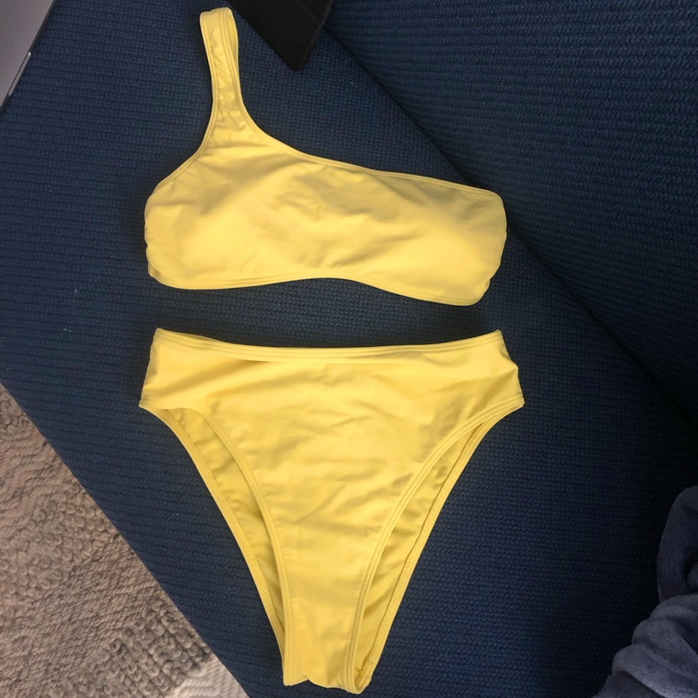 Abercrombie swimsuit bikini top and bottom